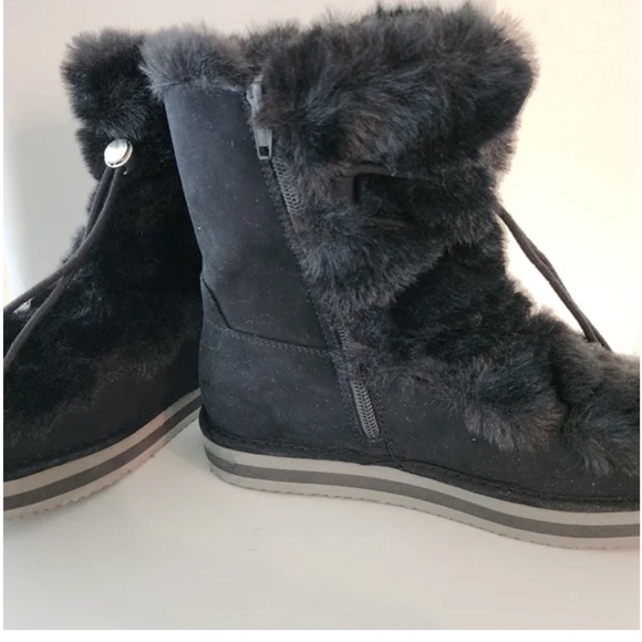 Elegant Black Fur Winter Boots - Picture 6 of 9